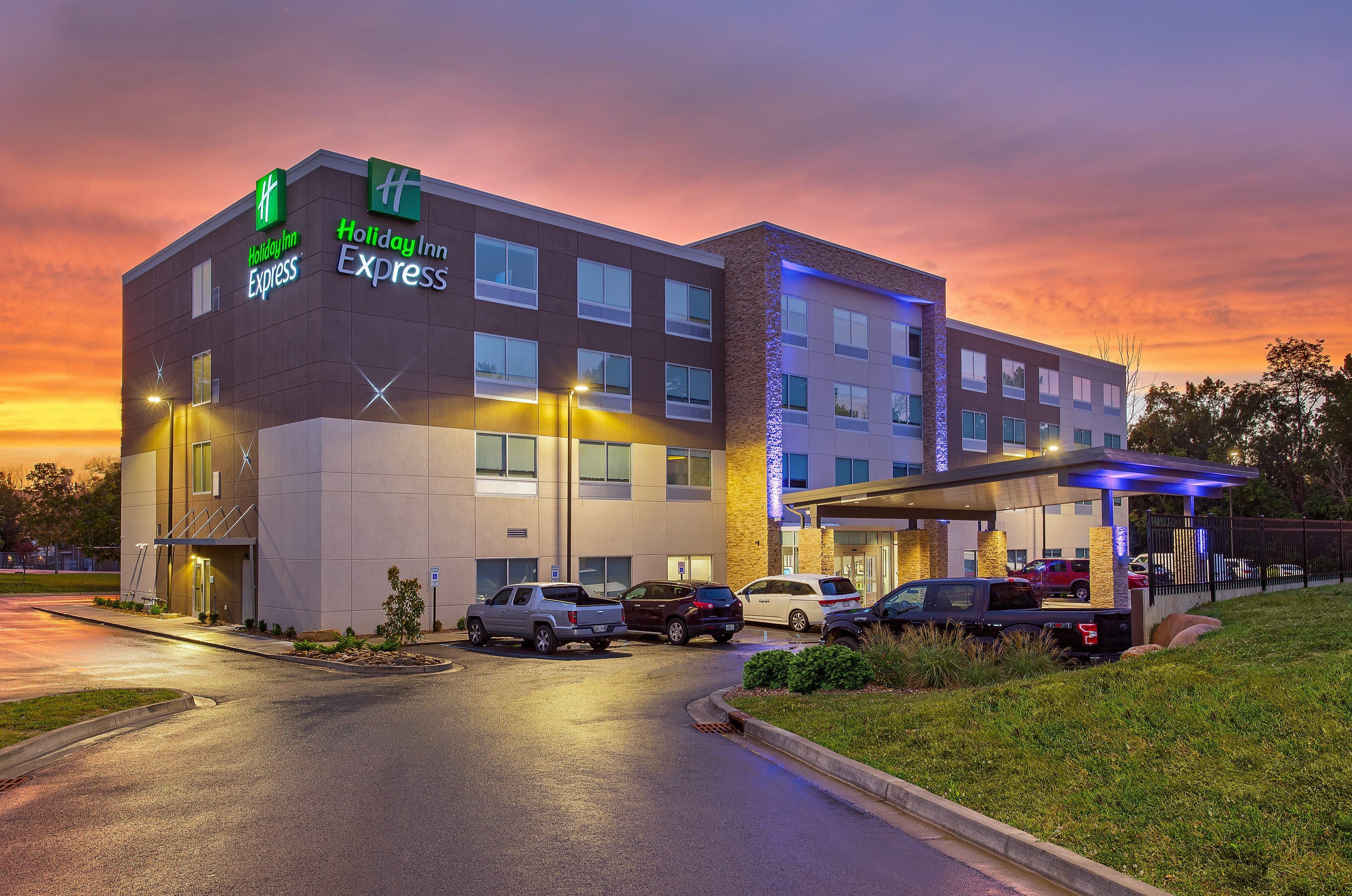 Holiday Inn Express Williamsburg By Ihg Exteriör bild